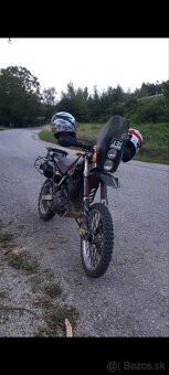 Suzuki DR650SE - 4