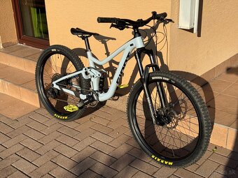 Predam celoodpruzeny bicykel Giant Trance Jr 26 - 4