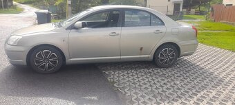 Rozpredam Avensis 2.0 vvti 108kw - 4