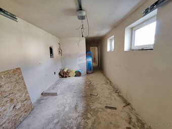 Predaj domu,361 m2 ,Zubrohlava - 4