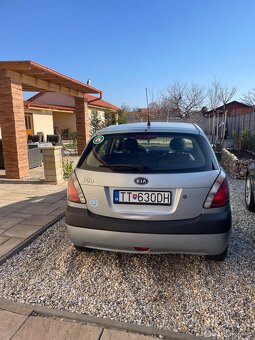 Predam Kia Rio - 4