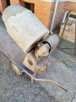 STAVEBNÁ. MIEŠAČKA NA 380V - 4
