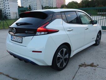 Odstúpim leasing na Nissan Leaf 2020-4kamery-LED-odpočet DPH - 4