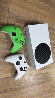 XBOX Series S - 4