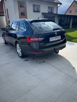Škoda Superb Combi 2.0 DSG - 4