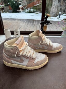 Dámske tenisky Nike Jordan 1 - 4