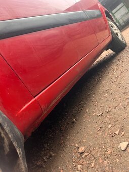 KIA RIO 1.4 benzín - 4