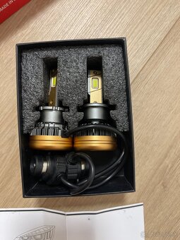 Żarówki LED D2S D2R Canbus na Audi a6 c6 - 4