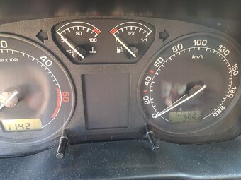 Predam Skoda oktavia - 4