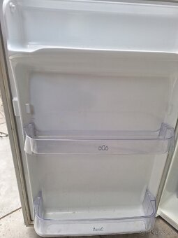 Mala chladnička - 4