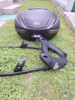 Kufor Givi V47. - 4