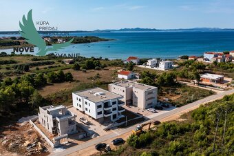 Na predaj novostavba apartmánu len 200m od mora so záhradou - 4