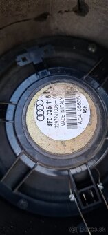 Bassový zadný reporuktor Audi A6 C6 - 4