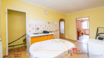 Znížená cena Priestranný 2 izbový byt na predaj v srdci Pez - 4