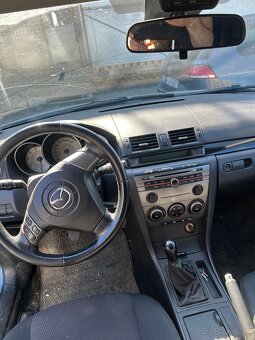 Mazda 3 - 4