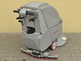 Umývací stroj COMAC SIMPLA 50 - 4