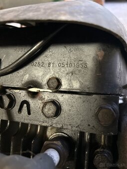 BRIGGS & STRATTON - 4