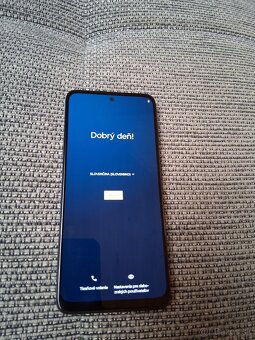 Samsung, Motorola - 4