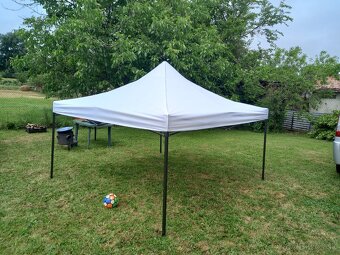 Predám rýchlo rozkladací altanok 3X3M - 4