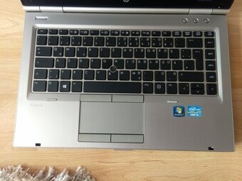 predám HP elitebook / 4gb ram / Intel core i5 / 120gb ssd- - 4