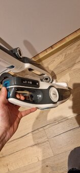 Tyčový bezkablovy vysavač Regulus - 4