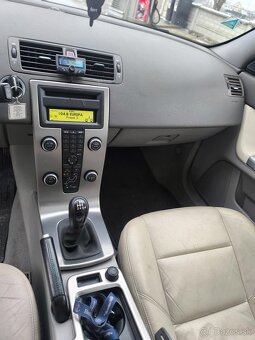 Volvo V50 - 4