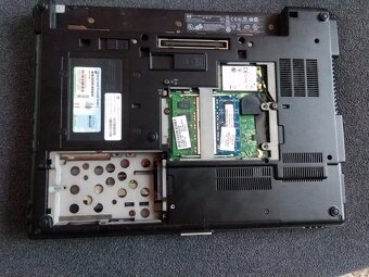 rozpredám notebook Hp elitebbook 8530p - 4