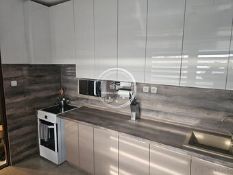 Predám 5 izb. rodinný dom Pruské - 4