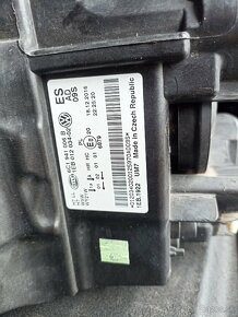 Predám svetlá Vw Polo 6R 6C 2G - 4