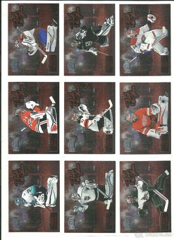 Hokejové karty-2022-23 Skybox Metal Universe-Flash the Glove - 4