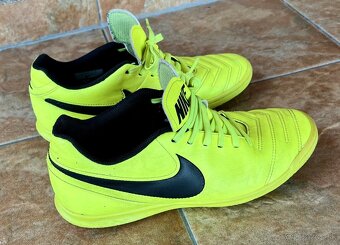 Tenisky Nike veľ. 41 halovky - 4