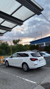 Opel Astra J 1.7 cdti 2015 - 4