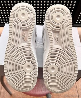 Tenisky NIKE AirForce Mid vysoké - 4