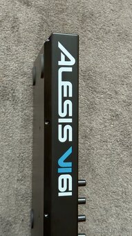 Alesis VI61 - 4