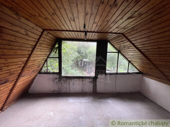 Viničný domček obklopený prírodou neďaleko Nitry, v obci B - 4