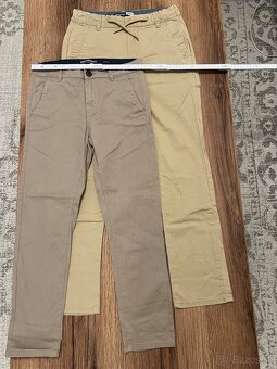 Predám hnedé chlapčenské nohavice, cena za 2 ks: 6 eur. - 4