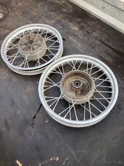 Kolesa jawa “16 - 4