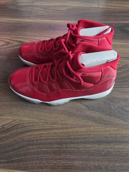 AOR JORDAN 11 RETRO - 4
