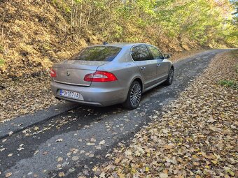 Škoda Superb - 4