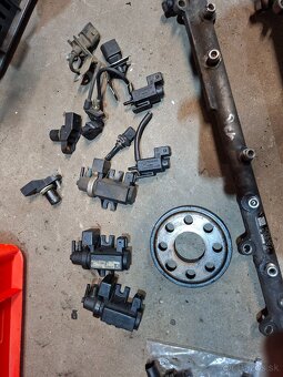 Palivová rampa bmw m57 - 4