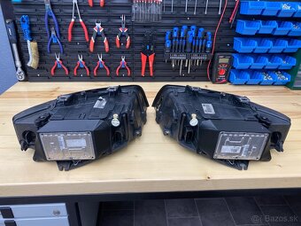 Audi S4 B6 Bi-xenon - 4