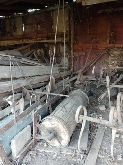 Staré pluhy,brány,sejačka,valec... - 4