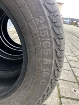 Pneu 215/65 R16 C - 4