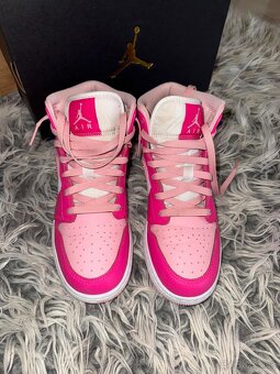 Nike Air Jordan 1 Mid GS Fierce Pink tenisky swarovski - 4