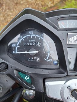 HONDA CB 125 F - 4