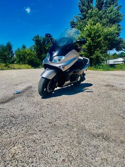 YAMAHA T-MAX 500i - 4
