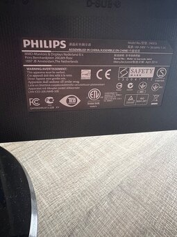 Predám monitor Philips 246V5L – 24” Full HD (53 x 30 cm) - 4