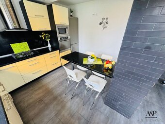 NA PREDAJ 3 IZB. RODINNÝ DOM, POZEMOK 482 M2, ČÁČOV okr. SEN - 4
