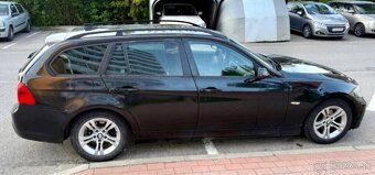 BMW E90 320D M-paket 120kw - 4