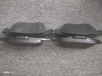 Brzdové doštičky TRW - 4